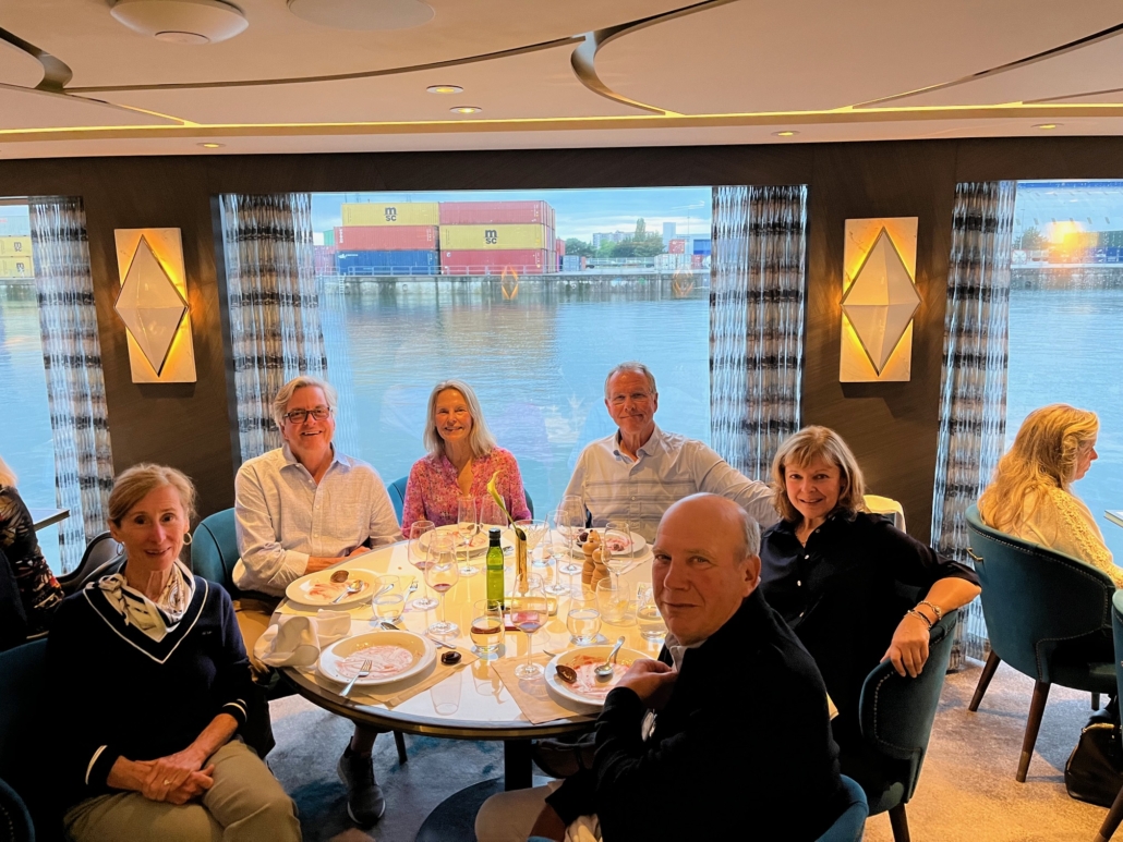 River cruise dinner group
